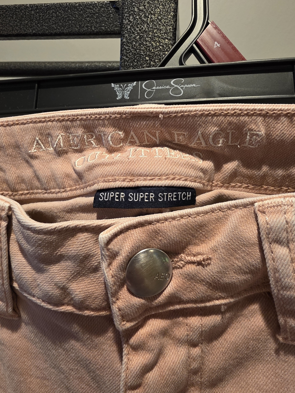 American Eagle Outfitters Pink Cropped Jeans